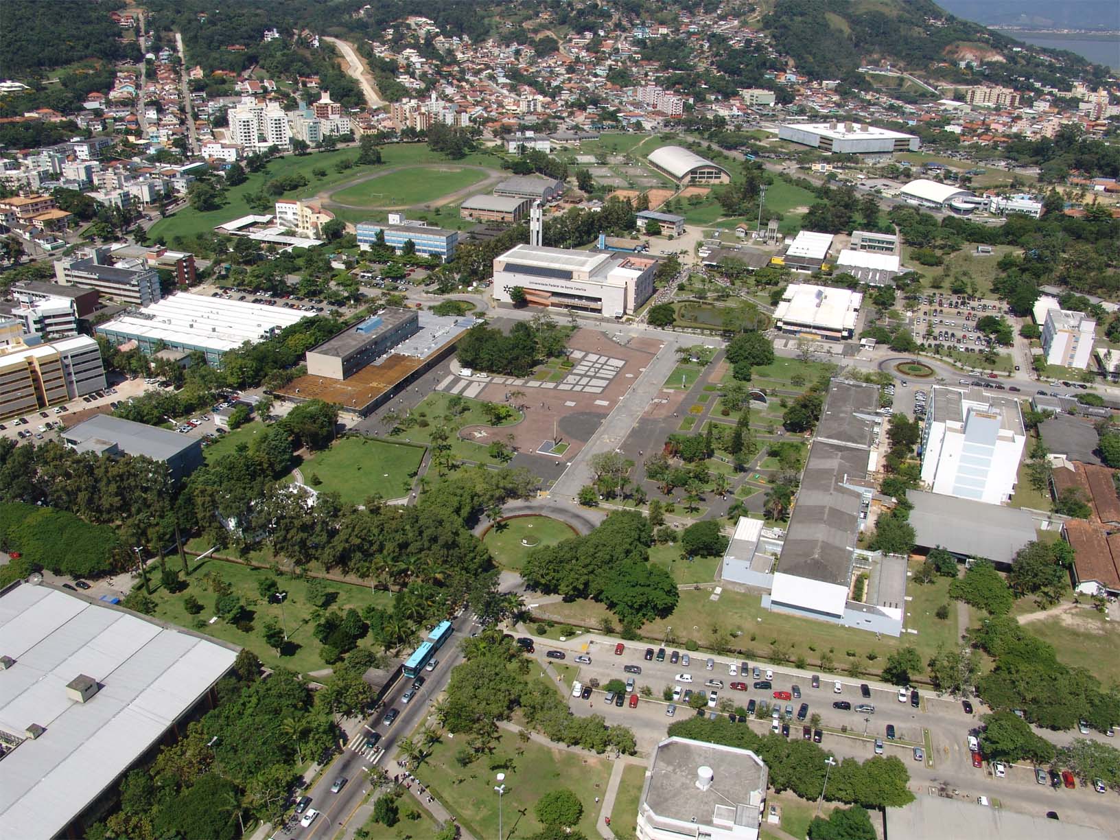 Vista area do campus da Ufsc.
